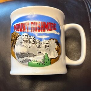 Mount Rushmore Souvenir Mug